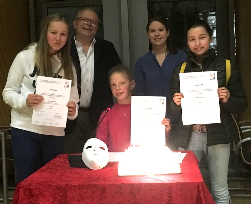 Preisverleihung im Schreibwettbewerb Preisverleihung im Schreibwettbewerb