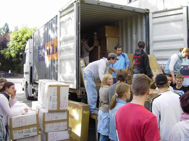 Sachspenden für Mwanga (Tansania)